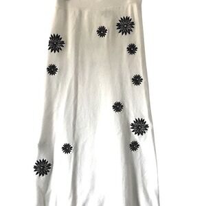 Vintage White Knit Maxi Skirt with Black Star Snowflake Embroidery Size L Boho